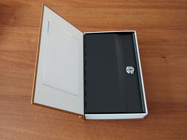 Trezor kniha hnědá 240 x 165 x 55 mm Trezor kniha hnědá 240 x 165 x 55 mm