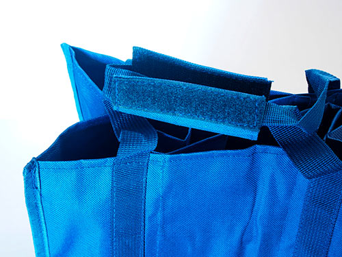 Taška na láhve 0,7 - 2,5 l Bottle bag na 6 PET lahví 26 x 16 x 30 cm, modrá Taška na láhve 0,7 - 2,5 l Bottle bag na 6 PET lahví 26 x 16 x 30 cm, modrá