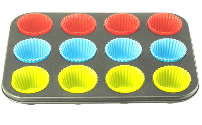 Forma na muffiny se silikonovými košíčky 36 x 27 x 3 cm, 12 ks Forma na muffiny se silikonovými košíčky 36 x 27 x 3 cm, 12 ks
