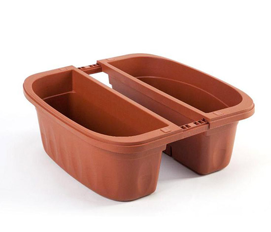 Truhlík na balkonové zábradlí a pevné ploty Klunia 40 x 20 x 19 cm, 14 L, terakota Truhlík na balkonové zábradlí a pevné ploty Klunia 40 x 20 x 19 cm, 14 L, terakota
